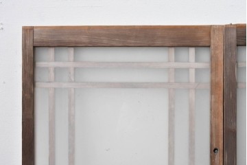 アンティーク建具　昭和初期　凝ったデザインの桟の意匠が目を引く小さな窓2枚セット　(R-086094)