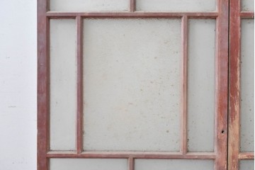 アンティーク建具　昭和初期　大正ロマン　ダイヤ入りガラスと使い込まれた木枠が味わい深い窓2枚セット　(R-086095)