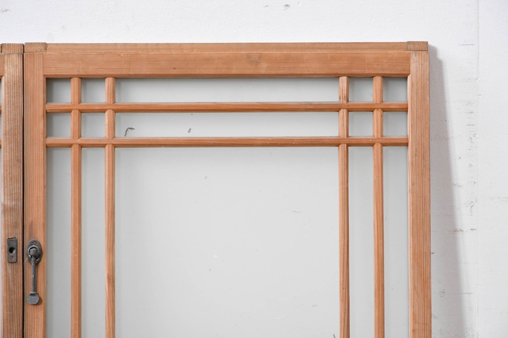 アンティーク建具　昭和初期　格子状の凝った桟使いが素敵な窓2枚セット　(R-086096)