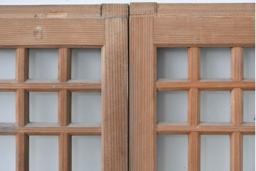 アンティーク建具　昭和初期　格子状の凝った桟使いが素敵な窓2枚セット　(R-086096)