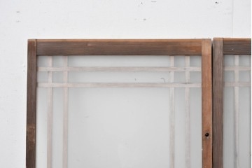 アンティーク建具　昭和初期　格子状の凝った桟使いが素敵な窓2枚セット　(R-086096)