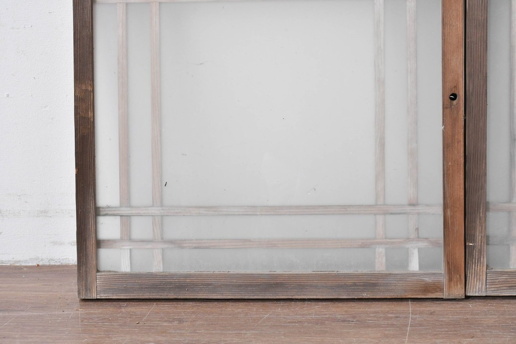 アンティーク建具　昭和初期　格子状の凝った桟使いが素敵な窓2枚セット　(R-086096)