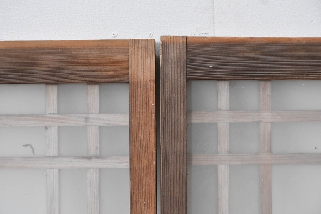 アンティーク建具　昭和初期　格子状の凝った桟使いが素敵な窓2枚セット　(R-086096)