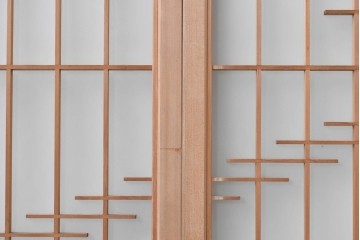 ヴィンテージ建具　昭和後期　片面ガラス　流れるような桟の意匠と麻の葉組子入り書院窓4枚セット　(R-086097)