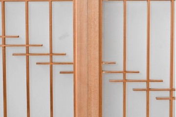 ヴィンテージ建具　昭和後期　片面ガラス　流れるような桟の意匠と麻の葉組子入り書院窓4枚セット　(R-086097)