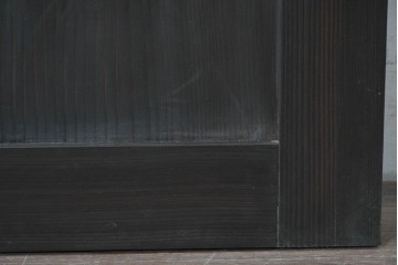 中古建具　ラフジュ工房オリジナル　杉材　大正ロマン　和洋折衷のインテリアが叶う引き戸1枚　(R-086101)
