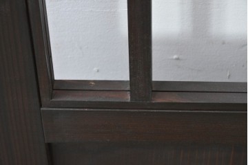 中古建具　ラフジュ工房オリジナル　杉材　大正ロマン　和洋折衷のインテリアが叶う引き戸1枚　(R-086101)