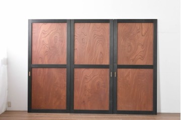 中古建具　ラフジュ工房オリジナル　欅(ケヤキ)材　突き板　美しい木目が魅力の背高帯戸3枚セット　(R-086102)