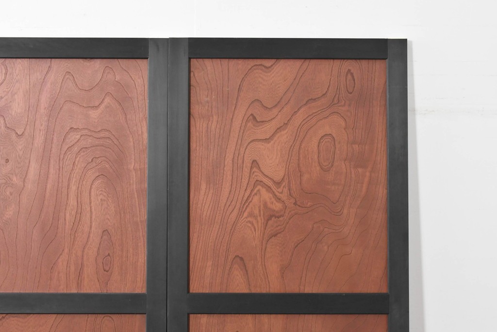 中古建具　ラフジュ工房オリジナル　欅(ケヤキ)材　突き板　美しい木目が魅力の背高帯戸3枚セット　(R-086102)