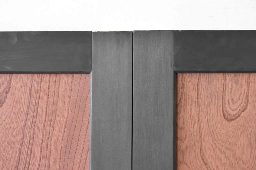 中古建具　ラフジュ工房オリジナル　欅(ケヤキ)材　突き板　美しい木目が魅力の背高帯戸3枚セット　(R-086102)