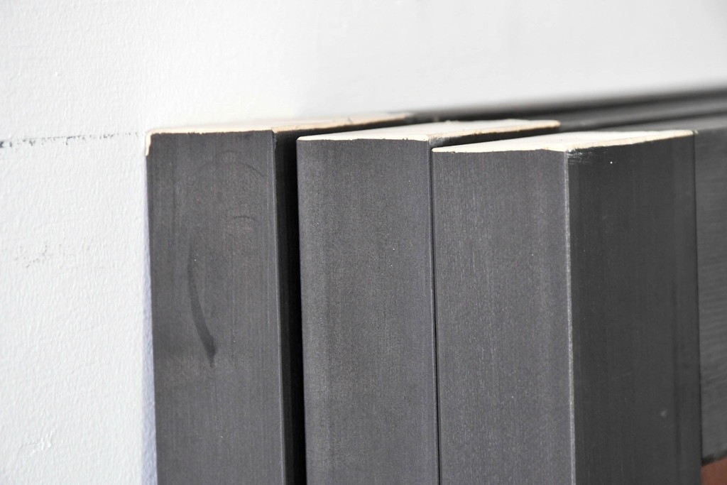 中古建具　ラフジュ工房オリジナル　欅(ケヤキ)材　突き板　美しい木目が魅力の背高帯戸3枚セット　(R-086102)