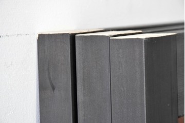 中古建具　ラフジュ工房オリジナル　欅(ケヤキ)材　突き板　美しい木目が魅力の背高帯戸3枚セット　(R-086102)