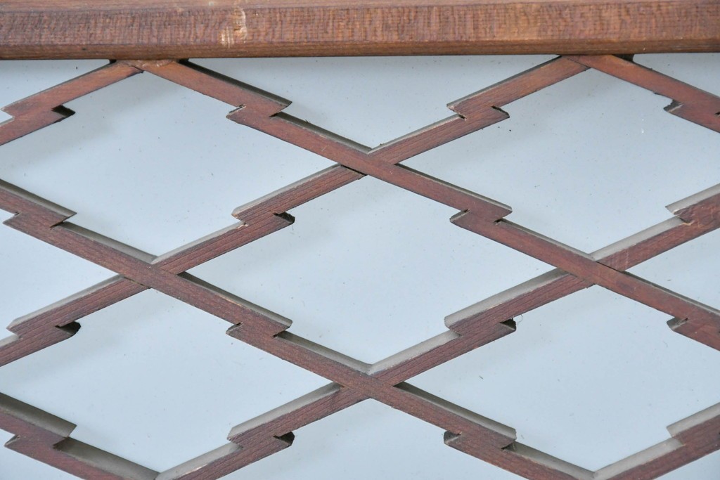 アンティーク建具　昭和初期から中期　片面ガラス　精緻な格子と菱組子が美しい組子入り欄間1枚　(R-086106)