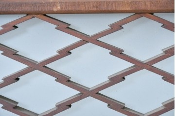 アンティーク建具　昭和初期から中期　片面ガラス　精緻な格子と菱組子が美しい組子入り欄間1枚　(R-086106)