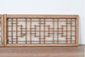 アンティーク建具　昭和初期から中期　幾何学的な桟の意匠が目を引く障子戸窓4枚セット　(R-086108)