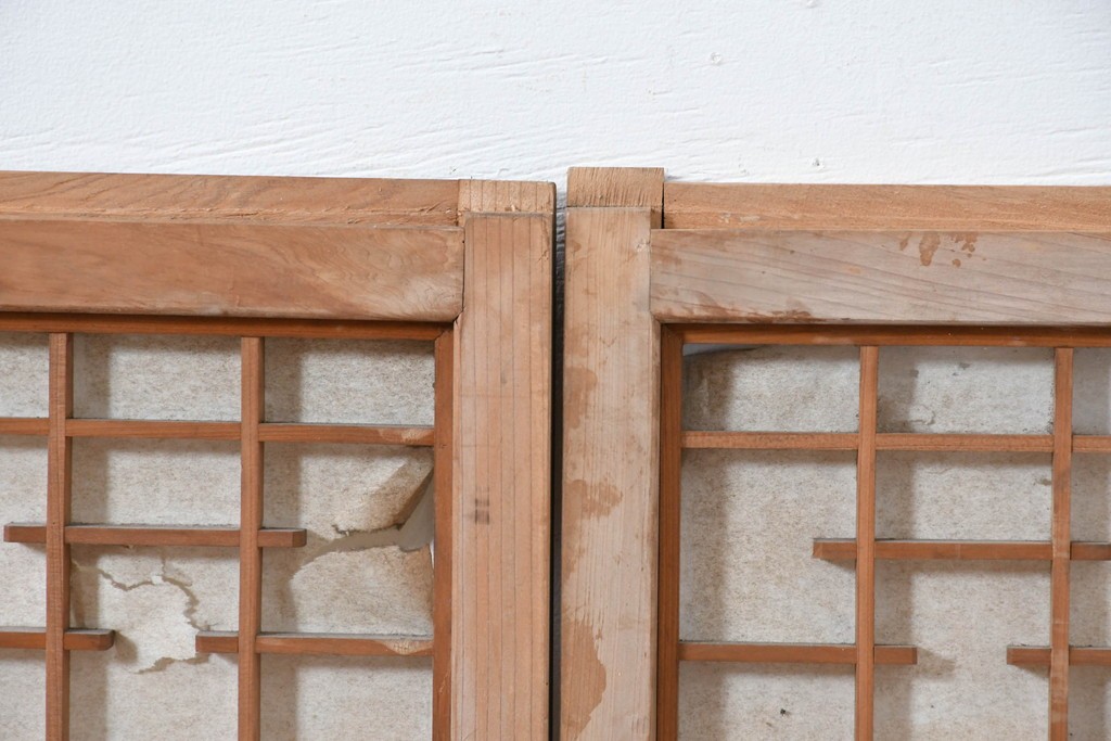 アンティーク建具　昭和初期から中期　幾何学的な桟の意匠が目を引く障子戸窓4枚セット　(R-086108)