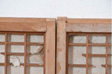 アンティーク建具　昭和初期から中期　幾何学的な桟の意匠が目を引く障子戸窓4枚セット　(R-086108)