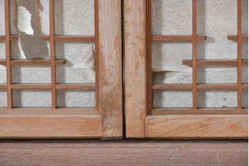 アンティーク建具　昭和初期から中期　幾何学的な桟の意匠が目を引く障子戸窓4枚セット　(R-086108)