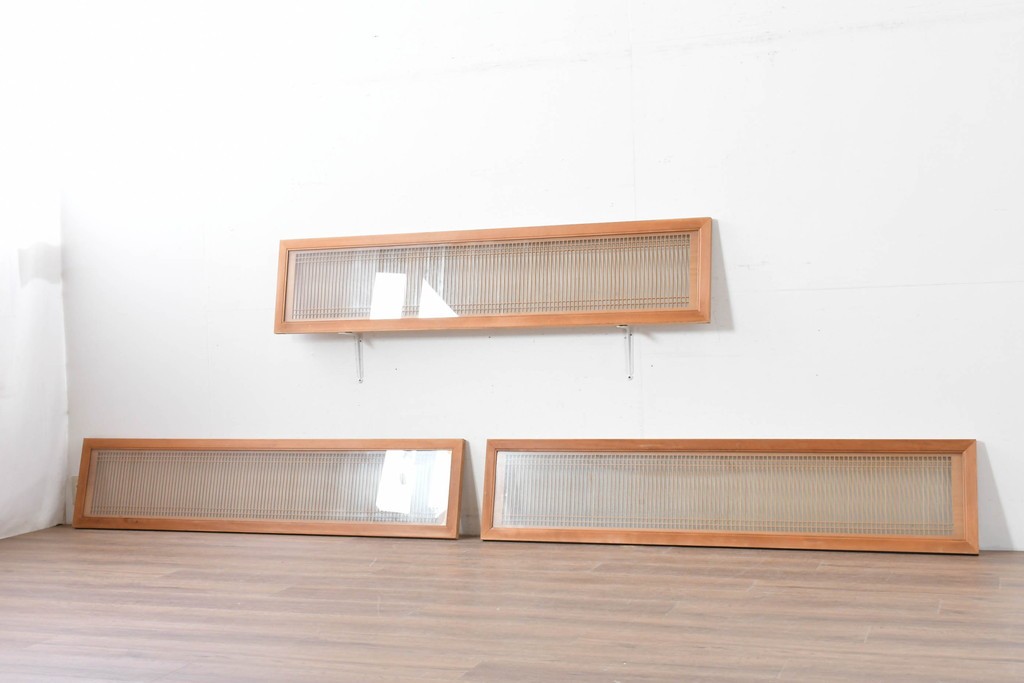 ヴィンテージ建具　昭和中期から後期　両面ガラス　繊細な格子が上品な筬欄間3枚セット　(R-086110)