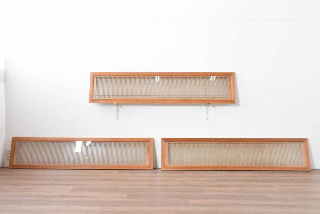 ヴィンテージ建具　昭和中期から後期　両面ガラス　繊細な格子が上品な筬欄間3枚セット　(R-086110)