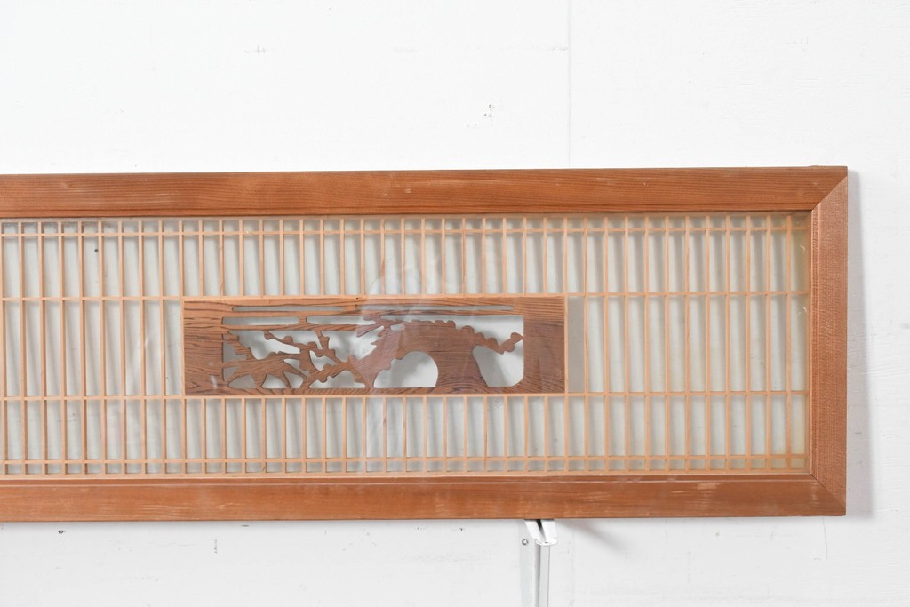 ヴィンテージ建具　昭和中期から後期　両面ガラス　彫刻と繊細な格子が調和した筬欄間2枚セット　(R-086111)