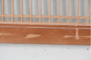 ヴィンテージ建具　昭和中期から後期　両面ガラス　彫刻と繊細な格子が調和した筬欄間2枚セット　(R-086111)