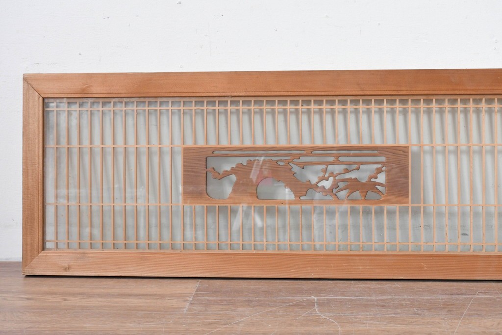 ヴィンテージ建具　昭和中期から後期　両面ガラス　彫刻と繊細な格子が調和した筬欄間2枚セット　(R-086111)