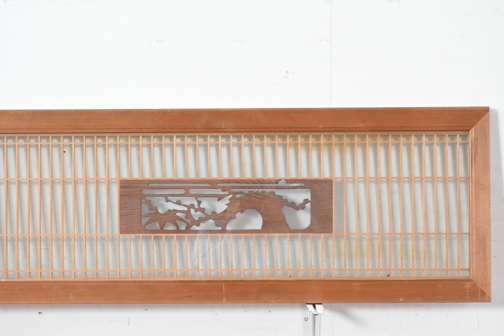 ヴィンテージ建具　昭和中期から後期　両面ガラス　彫刻と繊細な格子が調和した筬欄間2枚セット　(R-086112)