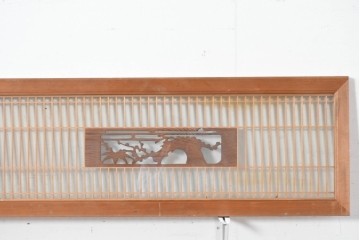 ヴィンテージ建具　昭和中期から後期　両面ガラス　彫刻と繊細な格子が調和した筬欄間2枚セット　(R-086112)