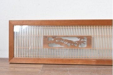 ヴィンテージ建具　昭和中期から後期　両面ガラス　彫刻と繊細な格子が調和した筬欄間2枚セット　(R-086112)