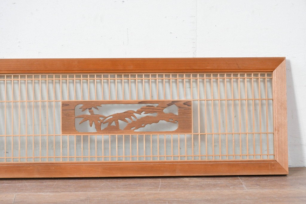 ヴィンテージ建具　昭和中期から後期　両面ガラス　彫刻と繊細な格子が調和した筬欄間2枚セット　(R-086112)