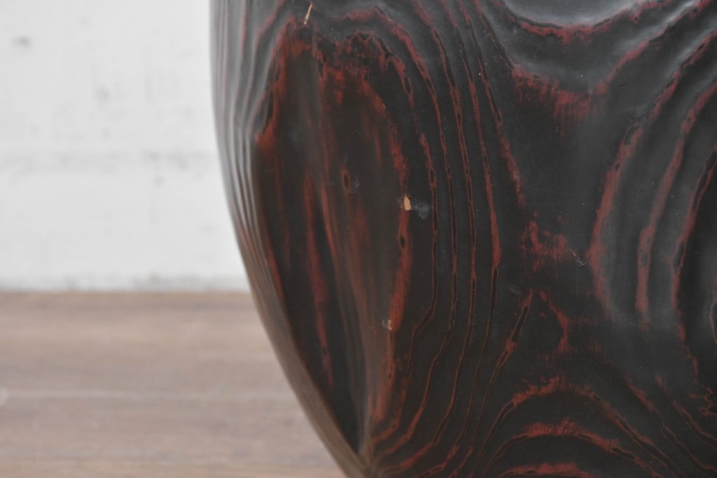 和製アンティーク　杉材　伝統技法「杢目出し漆塗り」(根来漆塗り)　手あぶり　際立った杢目と艶のある風合いが美しいくり抜き火鉢　(R-086113)