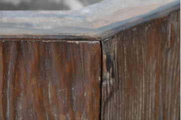 【簡易リペア限定品】　和製アンティーク　明治～大正　口縁黒柿・本体浮造り　表情豊かな木目が味わい深い八角木製火鉢　(R-086115)