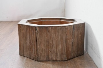 【簡易リペア限定品】　和製アンティーク　明治～大正　口縁黒柿・本体浮造り　表情豊かな木目が味わい深い八角木製火鉢　(R-086115)