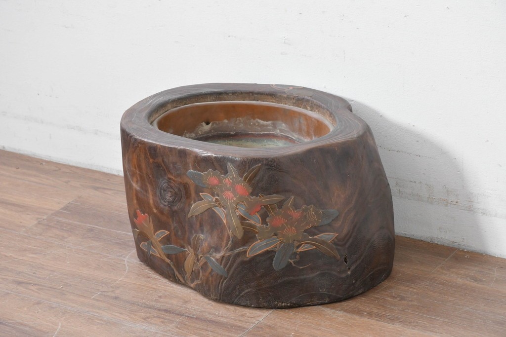 和製アンティーク　明治～大正　桐材　草花の蒔絵がアクセントのくり抜き火鉢　(R-086116)