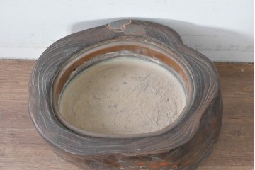 和製アンティーク　明治～大正　桐材　草花の蒔絵がアクセントのくり抜き火鉢　(R-086116)