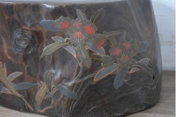 和製アンティーク　明治～大正　桐材　草花の蒔絵がアクセントのくり抜き火鉢　(R-086116)