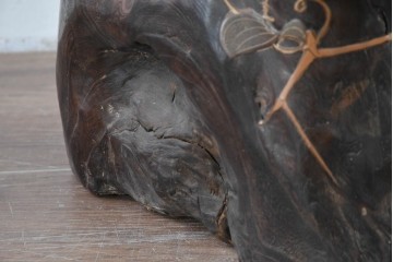 和製アンティーク　明治～大正　桐材　草花の蒔絵がアクセントのくり抜き火鉢　(R-086116)