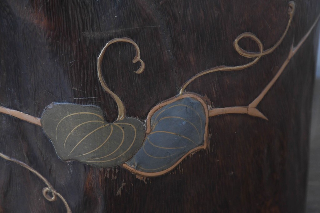 和製アンティーク　明治～大正　桐材　草花の蒔絵がアクセントのくり抜き火鉢　(R-086116)