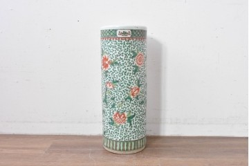 中国アンティーク　清朝時代後期　粉彩　緑地の唐草文に花文様が描かれた傘立て　(R-086117)