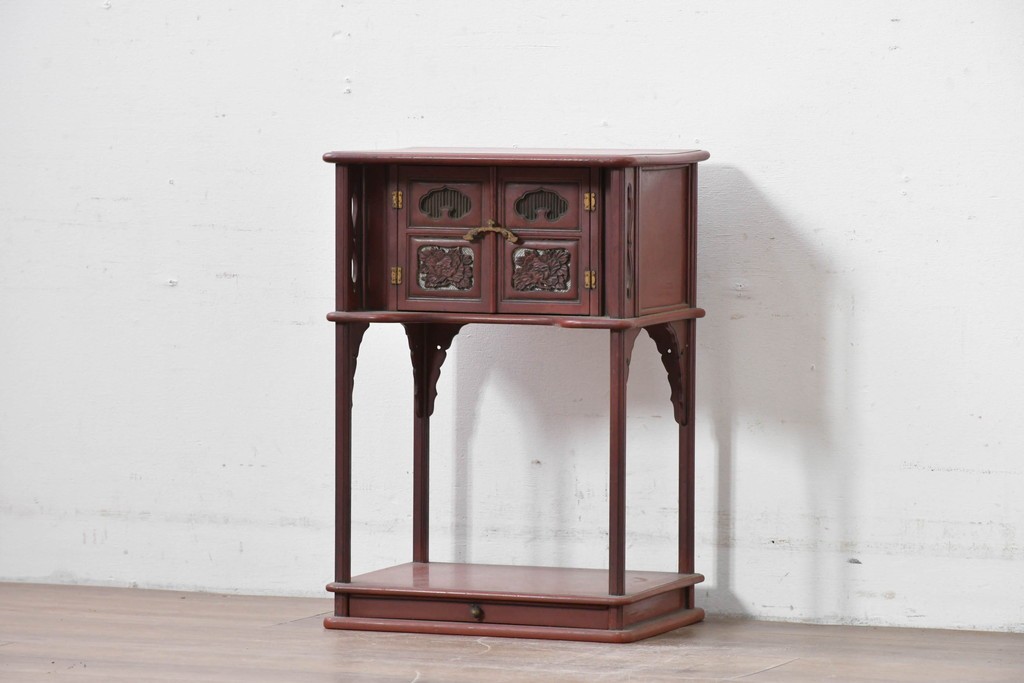 和製アンティーク　明治大正期　茶道具　牡丹の彫刻が施された朱塗りの袋棚　(R-086118)