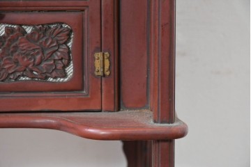 和製アンティーク　明治大正期　茶道具　牡丹の彫刻が施された朱塗りの袋棚　(R-086118)