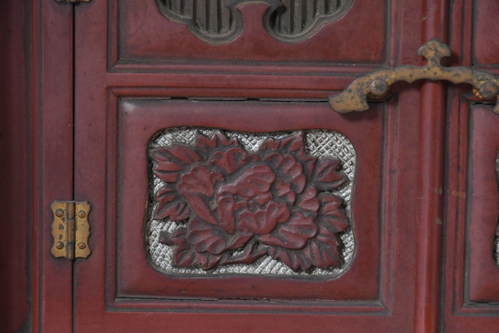 和製アンティーク　明治大正期　茶道具　牡丹の彫刻が施された朱塗りの袋棚　(R-086118)