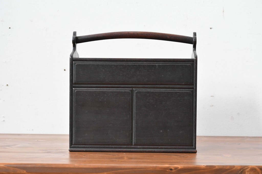 和製アンティーク　落ち着いた色合いですっきりとした印象の無精箱　(R-086119)