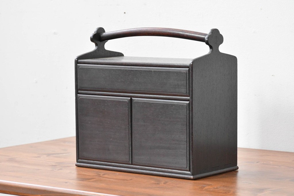 和製アンティーク　落ち着いた色合いですっきりとした印象の無精箱　(R-086119)