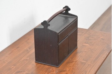 和製アンティーク　落ち着いた色合いですっきりとした印象の無精箱　(R-086119)