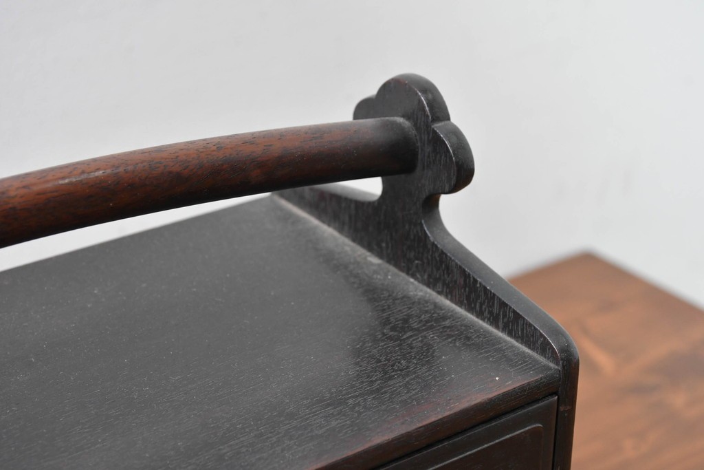 和製アンティーク　落ち着いた色合いですっきりとした印象の無精箱　(R-086119)