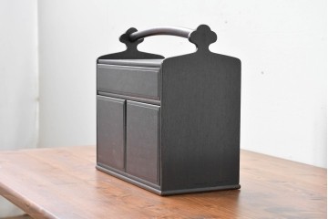 和製アンティーク　落ち着いた色合いですっきりとした印象の無精箱　(R-086119)