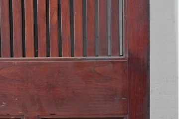 アンティーク建具　大正から昭和初期　総欅(ケヤキ)材　北陸産　重厚な金具と升目意匠の格子蔵戸1枚　(R-086120)