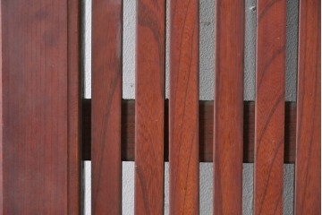 アンティーク建具　大正から昭和初期　総欅(ケヤキ)材　北陸産　重厚な金具と升目意匠の格子蔵戸1枚　(R-086120)